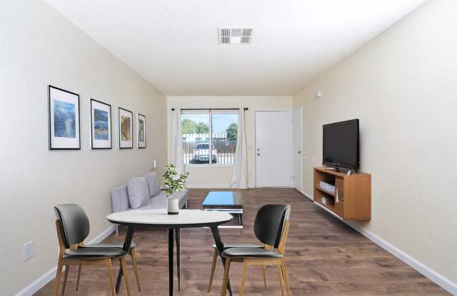 526 Greystone Ln photos photos