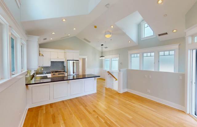 Spacious 4 Bed and 3 Bath Home in Coronado's Village photos photos