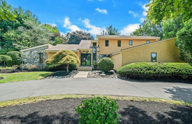 468 LONG LANE photos photos