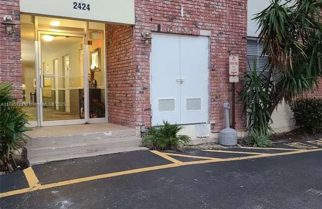 2424 SE 17th Cswy - 2424 Southeast 17th Street, Fort Lauderdale, FL 33316
