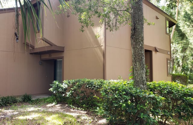 35 Fairways Circle - 35 Fairways Circle, Palm Coast, FL 32137