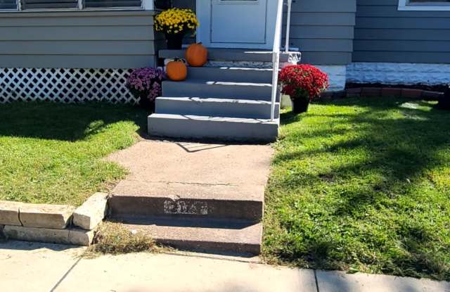 2173 Telegraph Road - 2173 Telegraph Road, Davenport, IA 52802