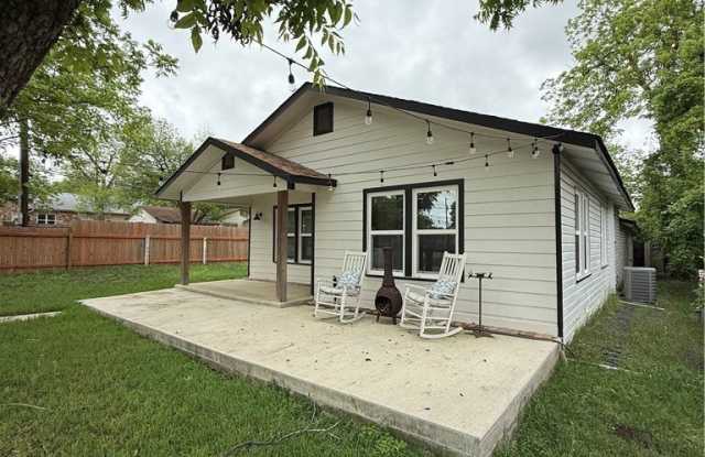 1428 Lee Street photos photos