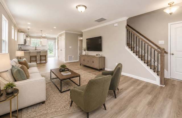 3-Bedroom Townhome with Patio in Greensboro Gallery 3