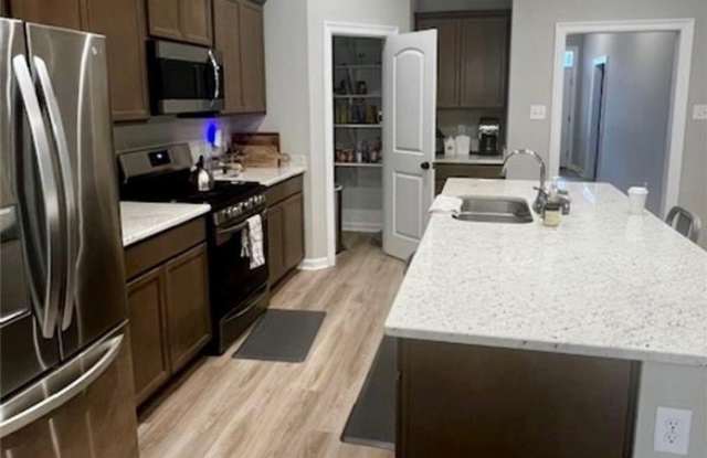 73289 Forest Creek Drive Gallery 3