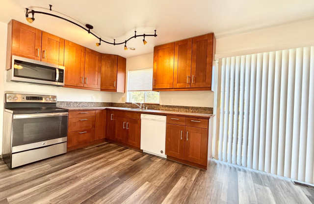 4 Bedroom 3 1/2 Bath Condo in Hawks Ridge - 1735 West Kagy Boulevard, Bozeman, MT 59715