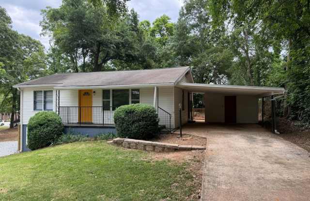 Newly renovated. 3 bedroom house- MAIN FLOOR! photos photos Newly renovated. 3 bedroom house- MAIN FLOOR! photos photos