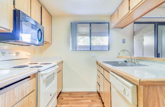 6787 Cole Ave Unit C22 photos photos