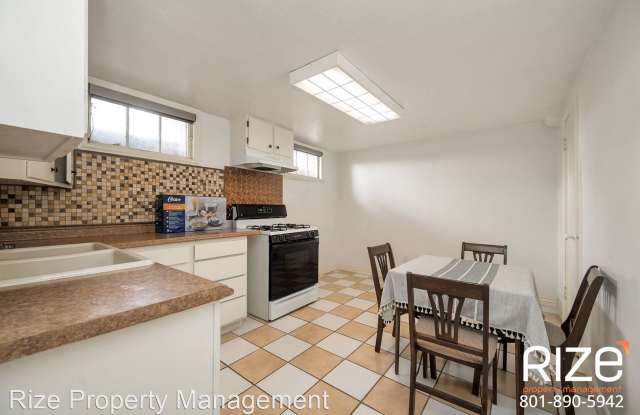 1535 E 3350 S #B Gallery 4