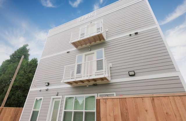 H1910 - Lewis photos photos