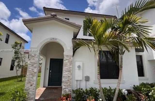 12860 SW 232nd Ter photos photos
