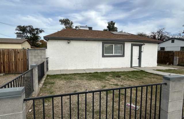 6739 N 63rd Ave Apt A photos photos