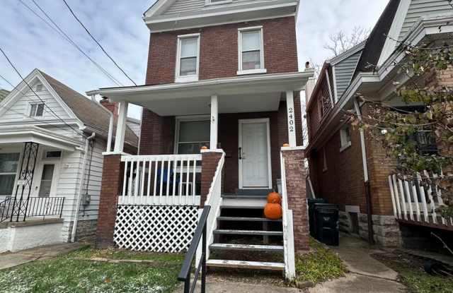 5 Bedroom Located In Clifton Near UC's Campus Gallery 1