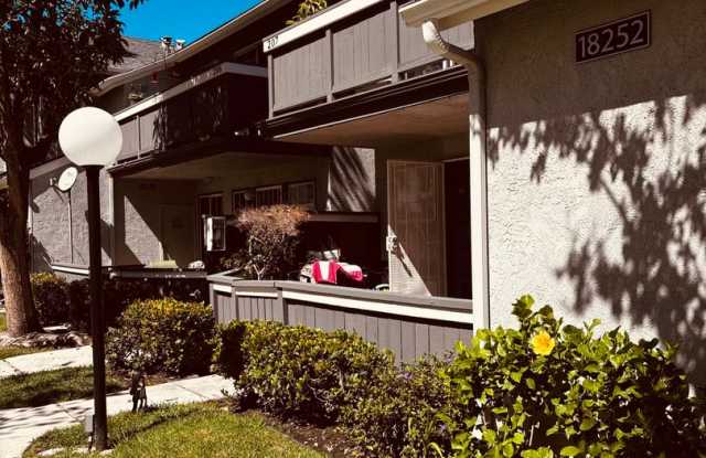 Charming 1 Bedroom Condo in Gated Windward Cove Community - 18252 Parkview Lane #107 Gallery 1