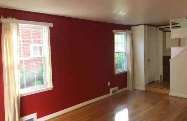 560 Sudbrook Ln Gallery 4