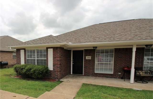1714 Rock Hollow Loop photos photos