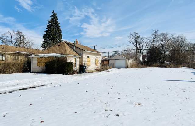 20246 Roselawn Street photos photos