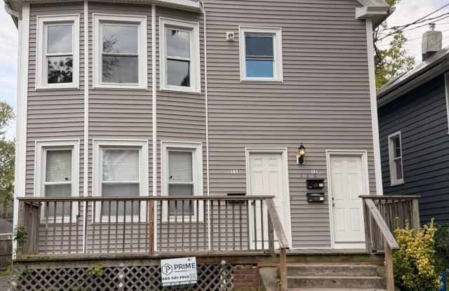 118 Union Avenue Gallery 1
