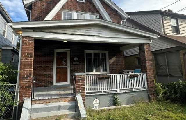 240 Ridgewood Ave photos photos