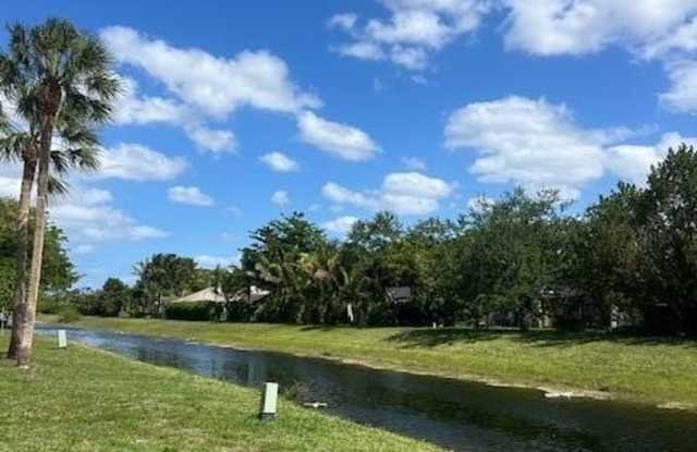 10918 Royal Palm Boulevard photos photos