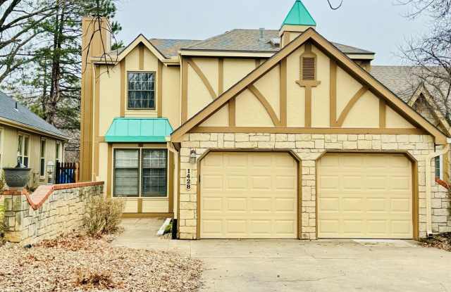 3 bed 2.5 bath townhome off Bob Billings! - 1428 Stone Meadows Drive, Lawrence, KS 66049