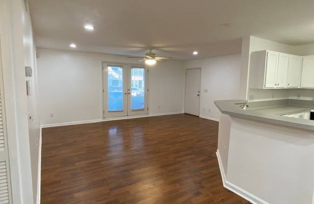 13715 Richmond Park Dr N photos photos