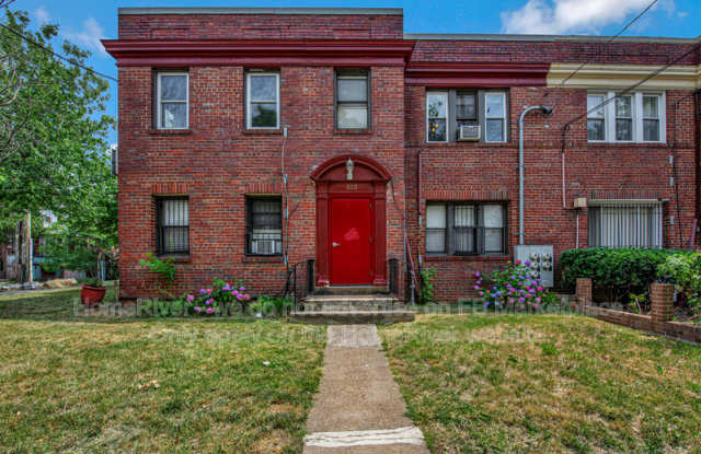 515 Franklin St NE photos photos