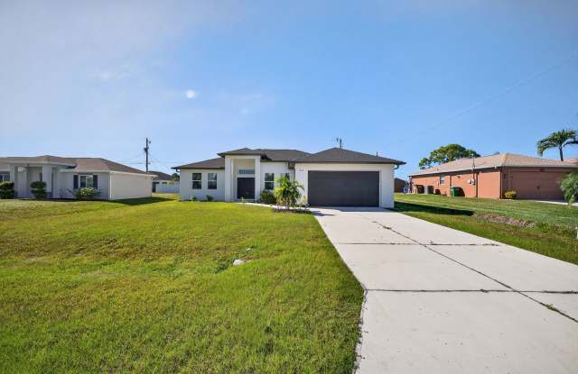Beautiful Dream Home in Cape Coral! 4 Bedrooms, 3 Bathrooms!!! Gallery 1