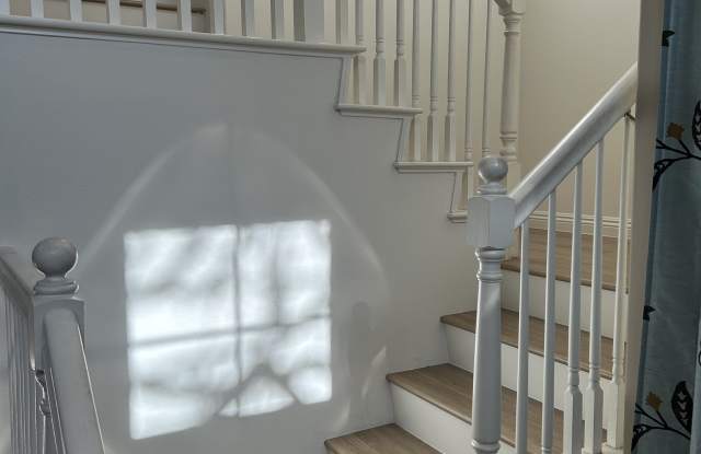 319 West Shoshone Street - 319 West Shoshone Street, Ventura, CA 93001