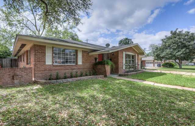 9519 Carousel Lane Gallery 2