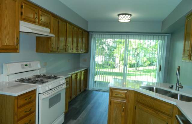 118 North Knollwood Drive Gallery 2