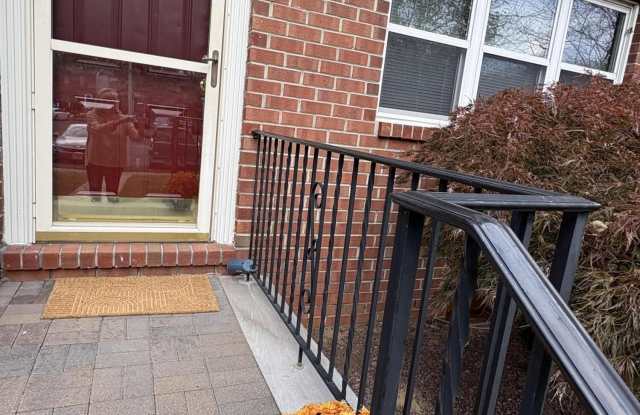 910 Judy Court - 910 Judy Court, Ocean County, NJ 08724