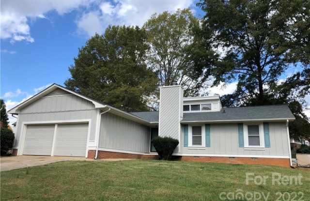 300 Rock Creek Drive - 300 Rock Creek Drive, Lincolnton, NC 28092