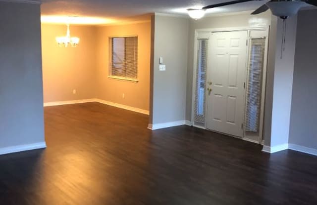 Towers at Cross Lake - 5638 South Lakeshore Drive, Shreveport, LA 71119