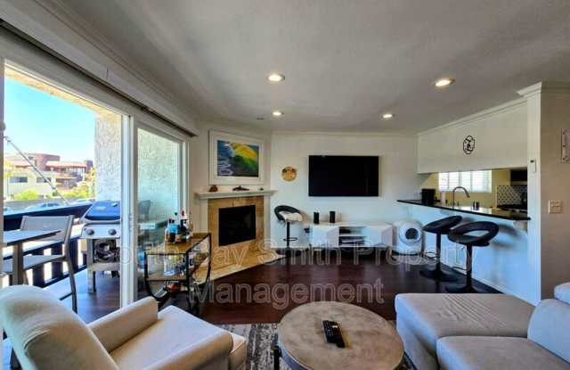 320 Hermosa Ave - 320 Hermosa Avenue, Hermosa Beach, CA 90254