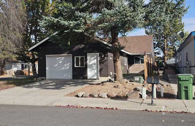 Home by Sahalee Park Gallery 1