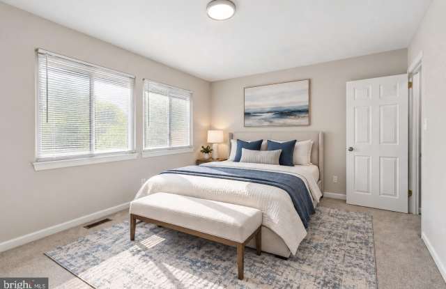 15644 MILLBROOK Lane Gallery 2