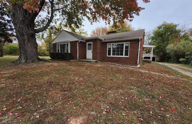 13723 DUMFRIES Road - 13723 Dumfries Road, Independent Hill, VA 20112