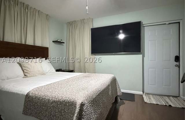 21599 SW 99th Ct Gallery 4