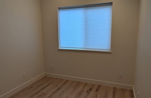 1725 Spur Ridge Lane Gallery 3