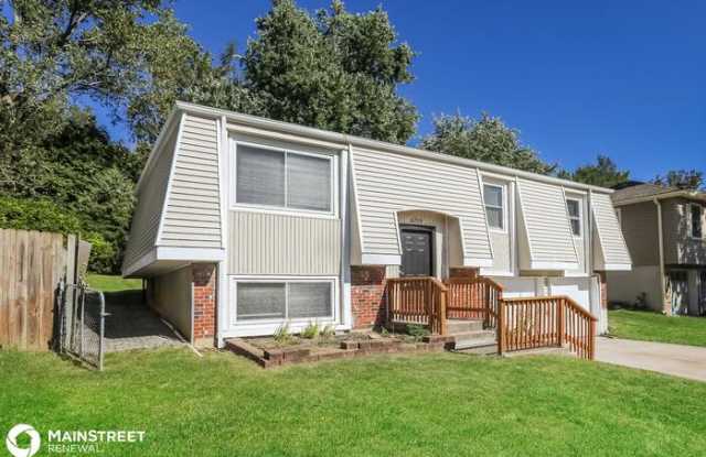 6719 North Mercier Street Gallery 2
