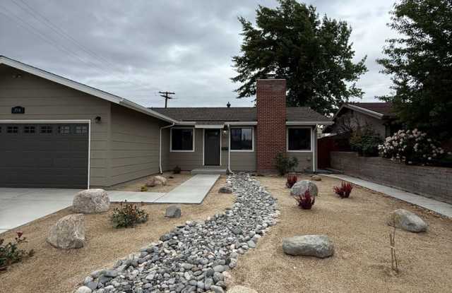 Fully Remodeled Rental Near Midtown & Downtown – 750 Topaz St., Reno, NV photos photos