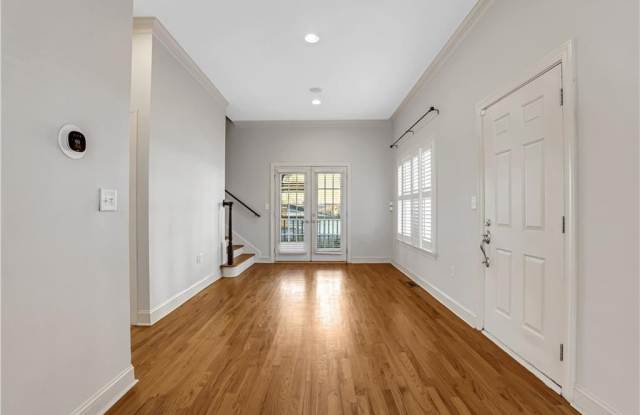 225 Carlyle Park Drive NE Gallery 3