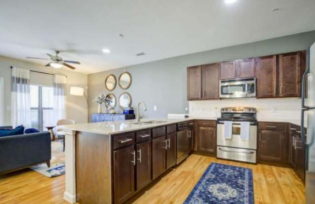 11333 Farrah Ln Gallery 1