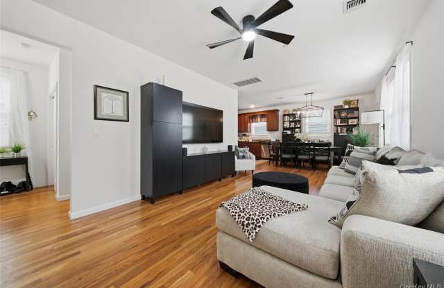 123 Clinton Gallery 4