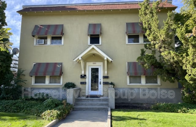 1315 W State St photos photos