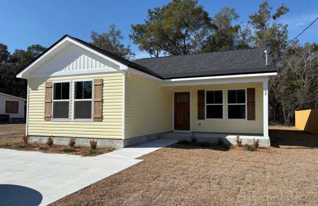 New 3-Bedroom Home Available Now - 52 Franklin Drive, Wakulla County, FL 32327