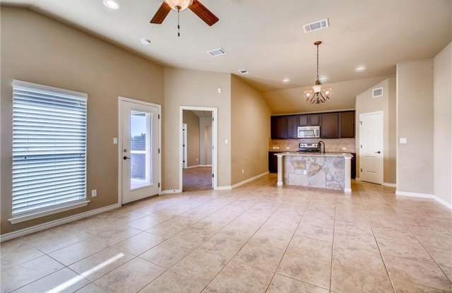 3010  Hanstrom CT Gallery 4