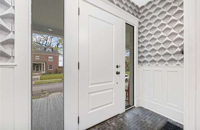 749 Linwood Avenue Gallery 3