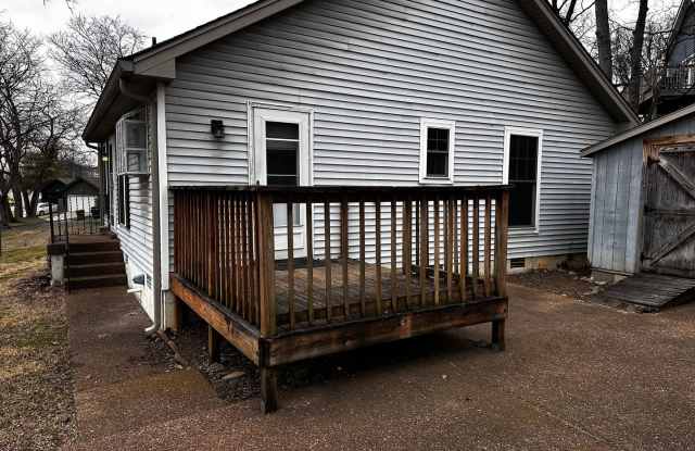 Sylvan Heights Renovated Two Bedroom photos photos